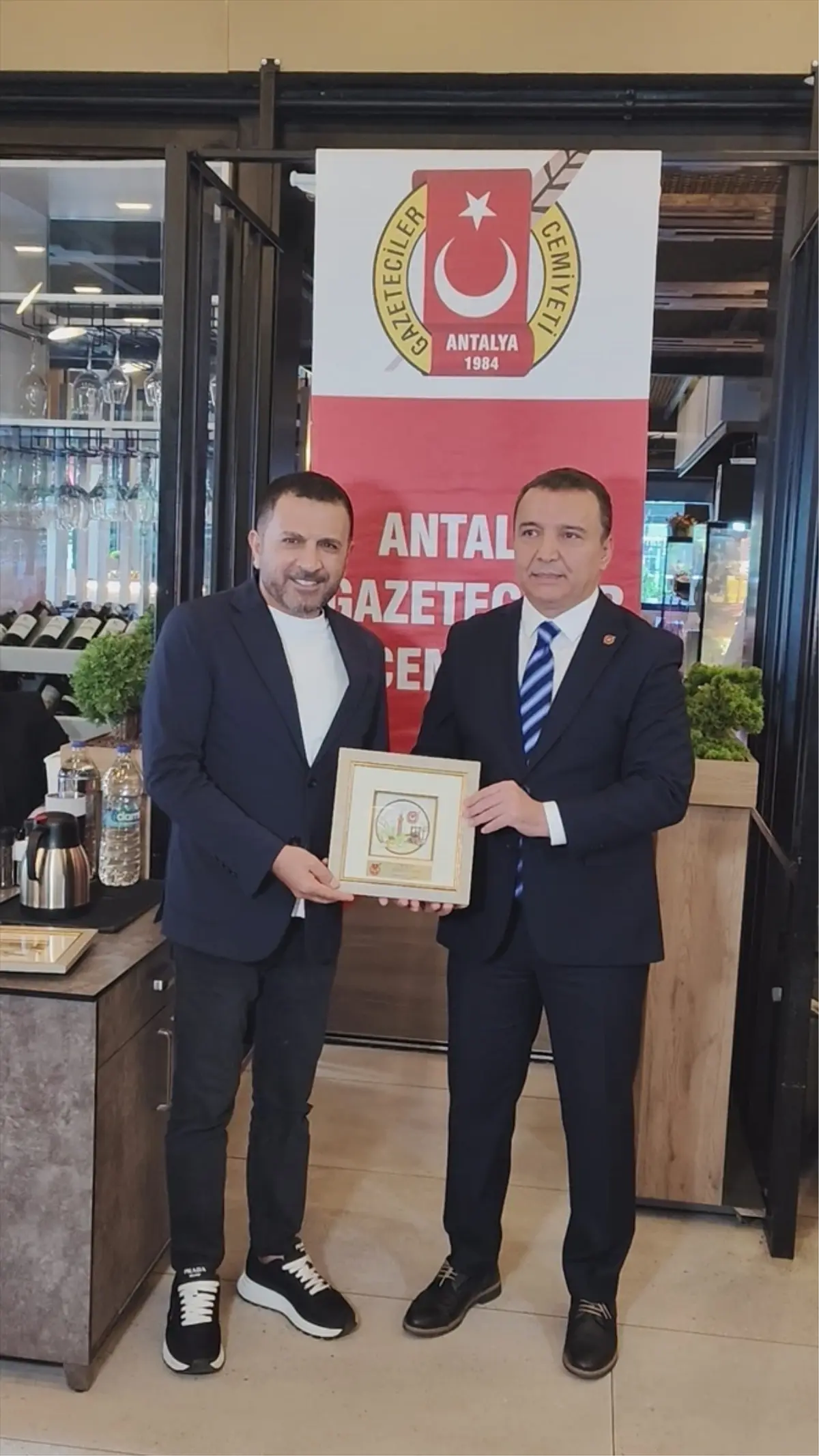 Antalya’da Çalışan Gazeteciler İçin Kahvaltı Etkinliği