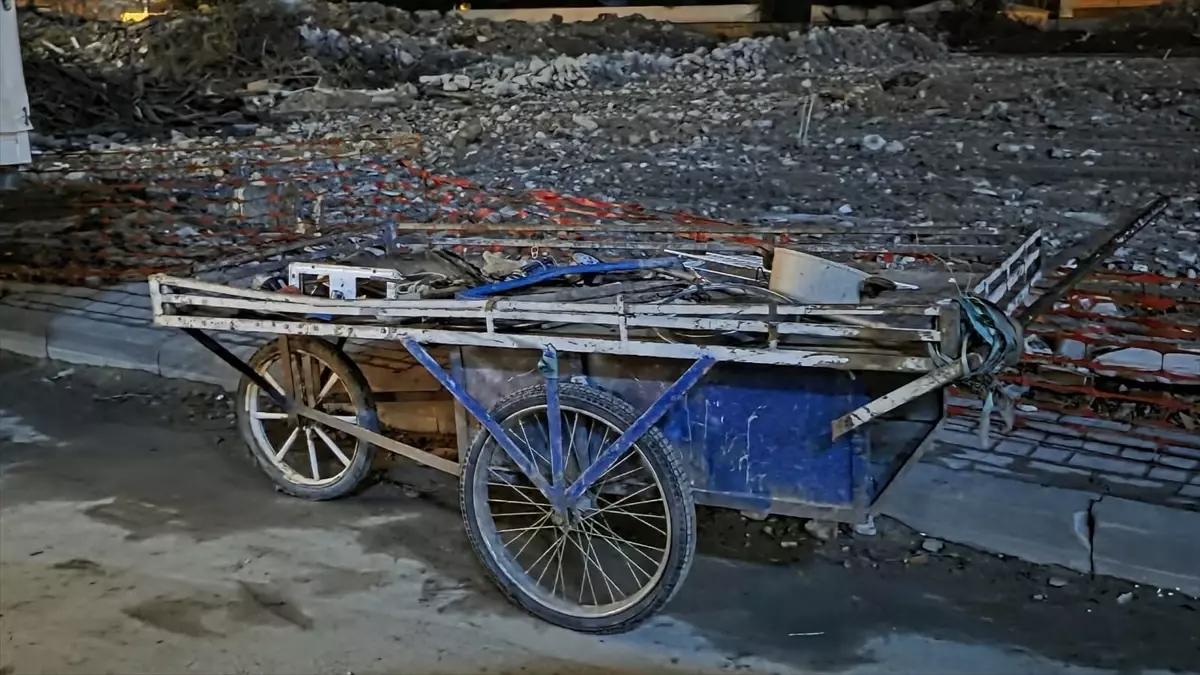 İnegöl'de İş Makinesinden Akü Çalan Şüpheli Gözaltına Alındı