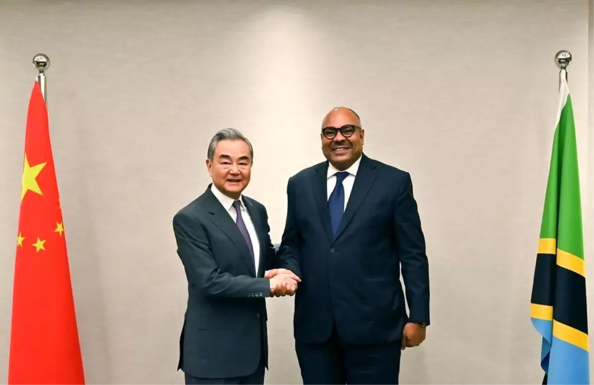 Çin Dışişleri Bakanı Wang Yi, TAZARA Demiryolu Projesinin Yeniden Canlandırılmasını Görüştü