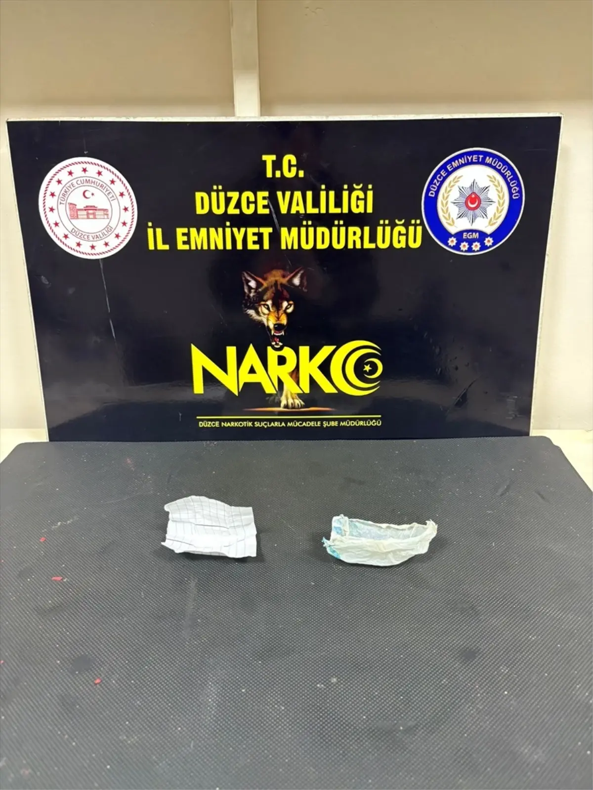 Düzce'de Uyuşturucu Operasyonu Sonuçlandı: İki Şüpheli Tutuklandı