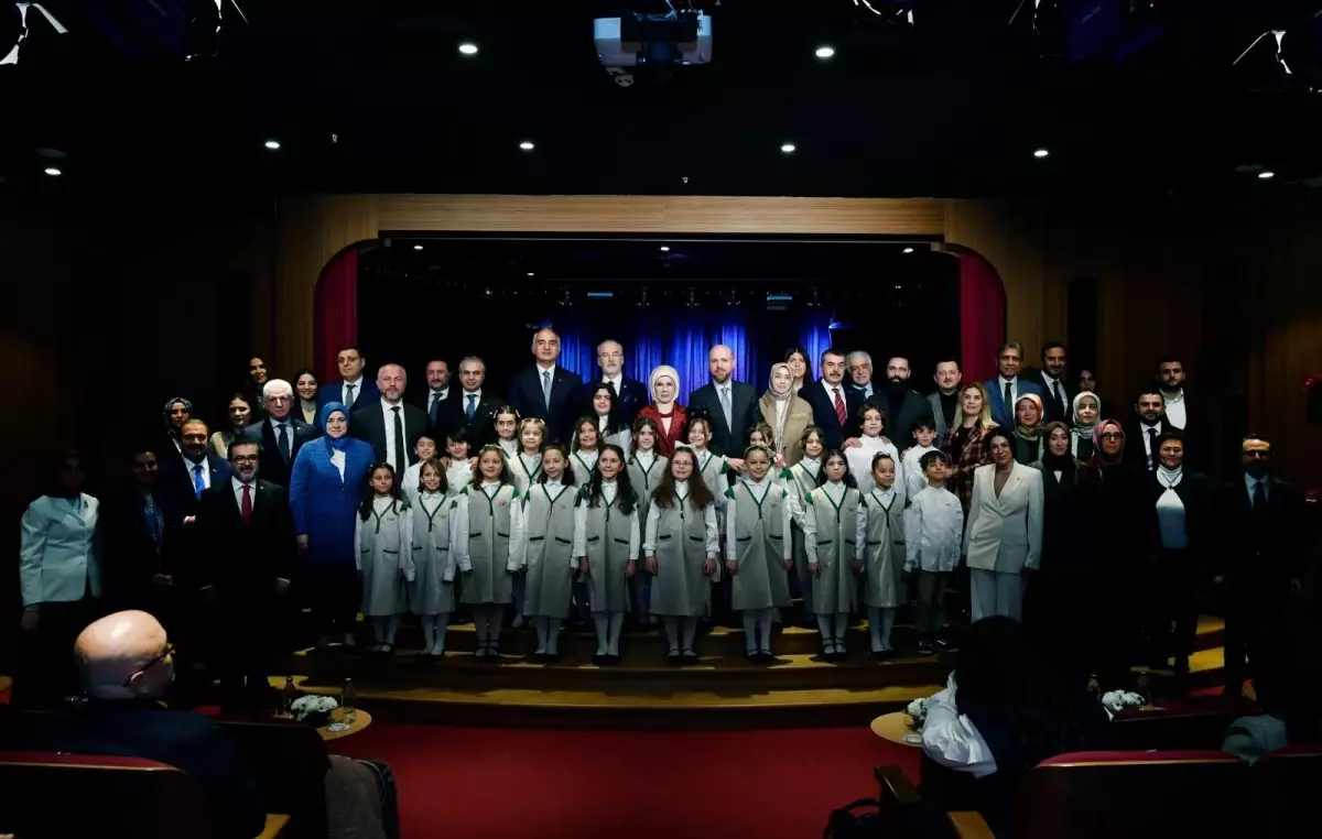 Emine Erdoğan: Gençlerle Kültürel Mirası Bağlayan Adımlar Atmalıyız