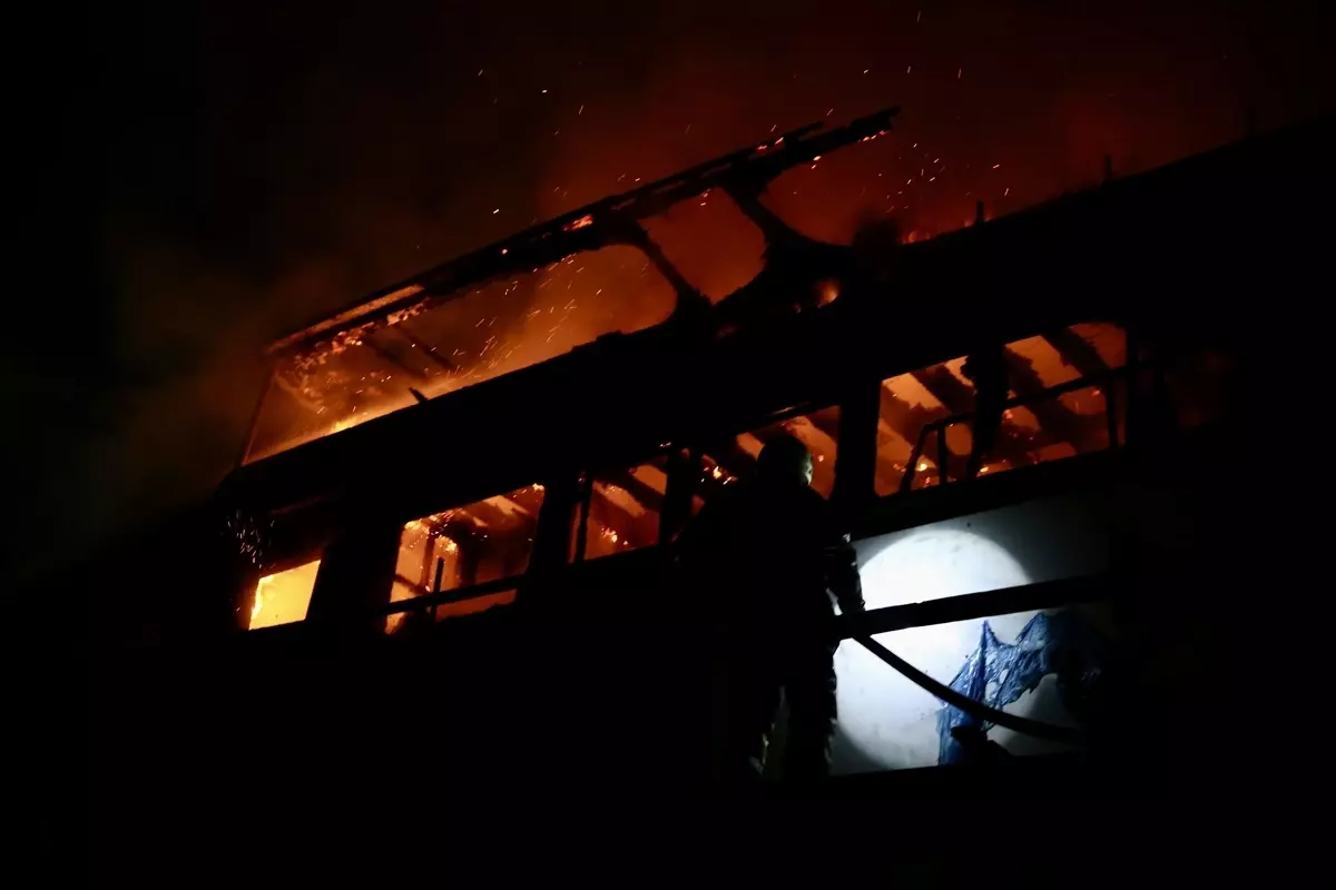 Fethiye Tersanesinde Çıkan Yangın Kontrol Altına Alındı