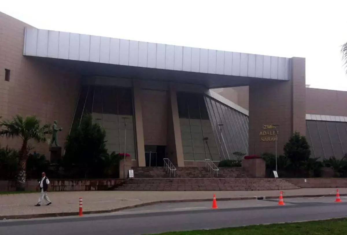 İzmir Ekonomi Üniversitesi'nde Kişisel Veri Sızıntısı: Bir Şüpheli Tutuklandı