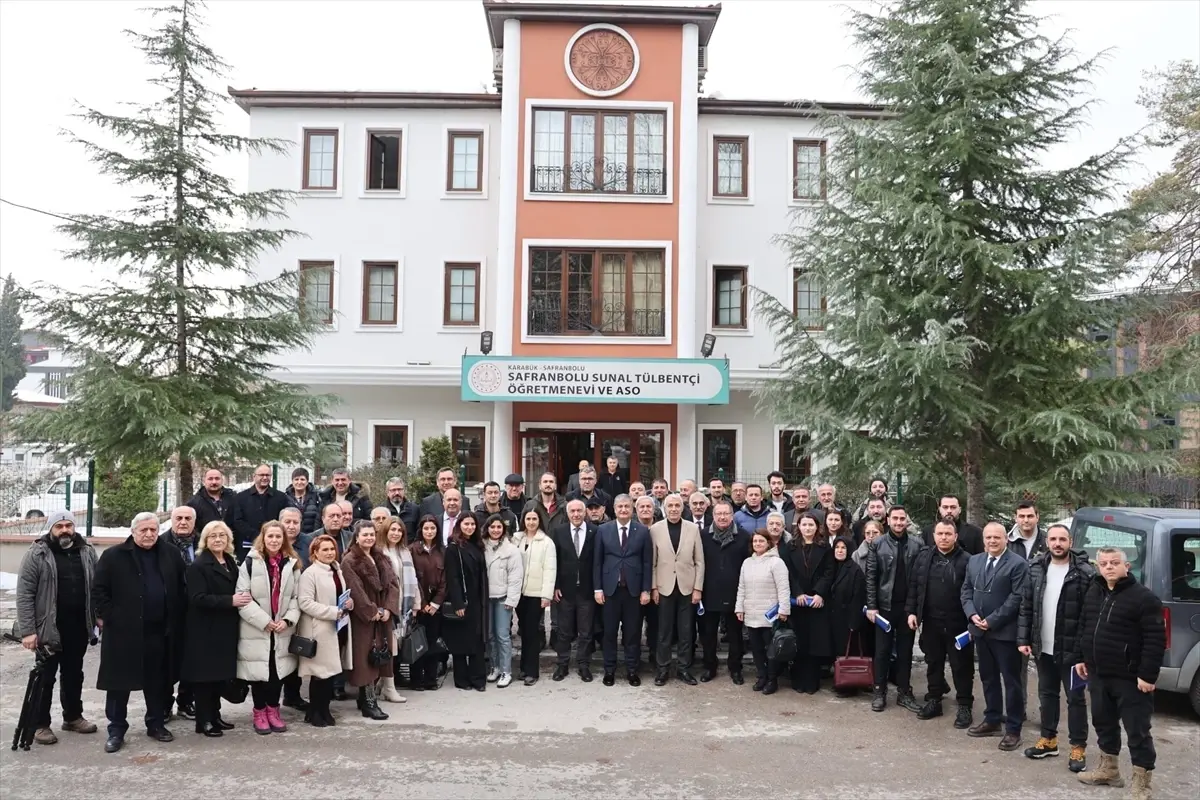 Vali Yavuz, Çalışan Gazeteciler Günü'nde Gazetecilerle Buluştu