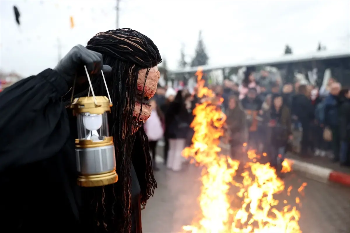 Babaeski'de Koleda Festivali Renkli Yüz Boyamalarıyla Coştu