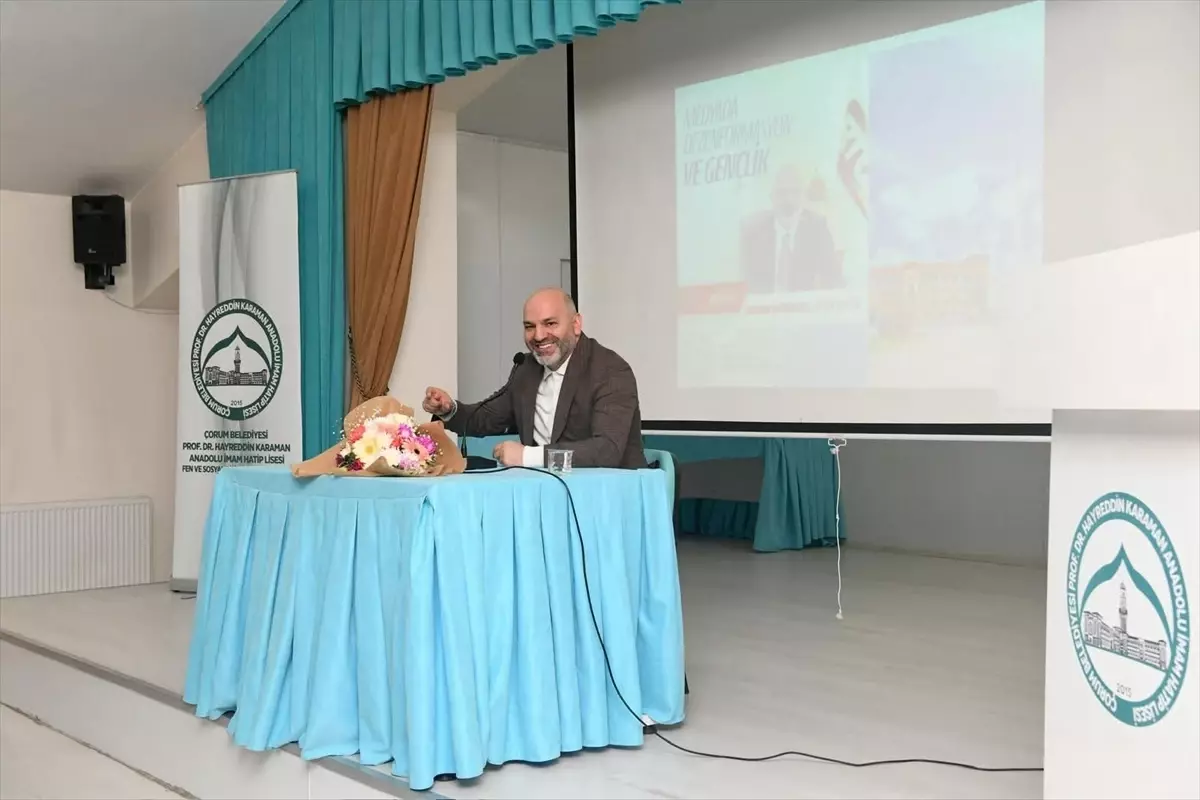 RTÜK Üyesi Davulcu, Çorum’da Öğrencilere Dijital Medya Bilinci Aşılıyor