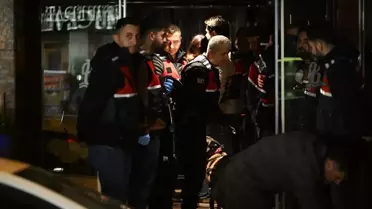 Polis ekipleri otelde arama yaparken