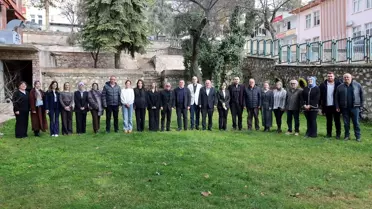 Vali Sözer ve gazeteciler