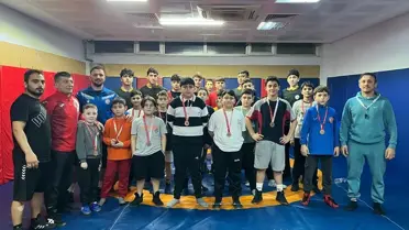 Yaşar Doğu anma programı fotoğrafı