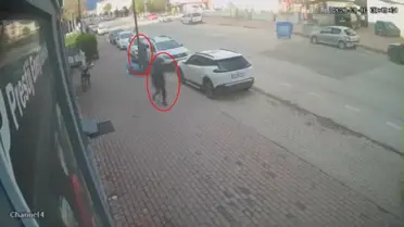 Yürüyeni koruyan düşen tabela