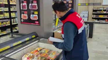 İskilip’te yapılan gıda denetiminden sahneler