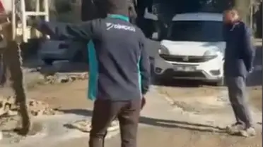 Kanalizasyona çimento döken beton mikseri