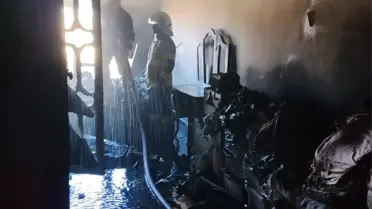 Yangın söndürülmüş evin dış görünüşü