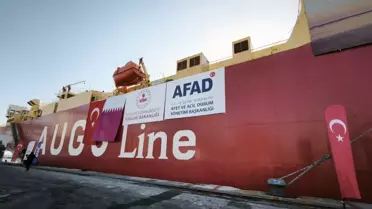 Yüklenen insani yardım malzemeleri