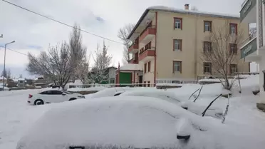 Kar temizleme ekipleri 405. yolda