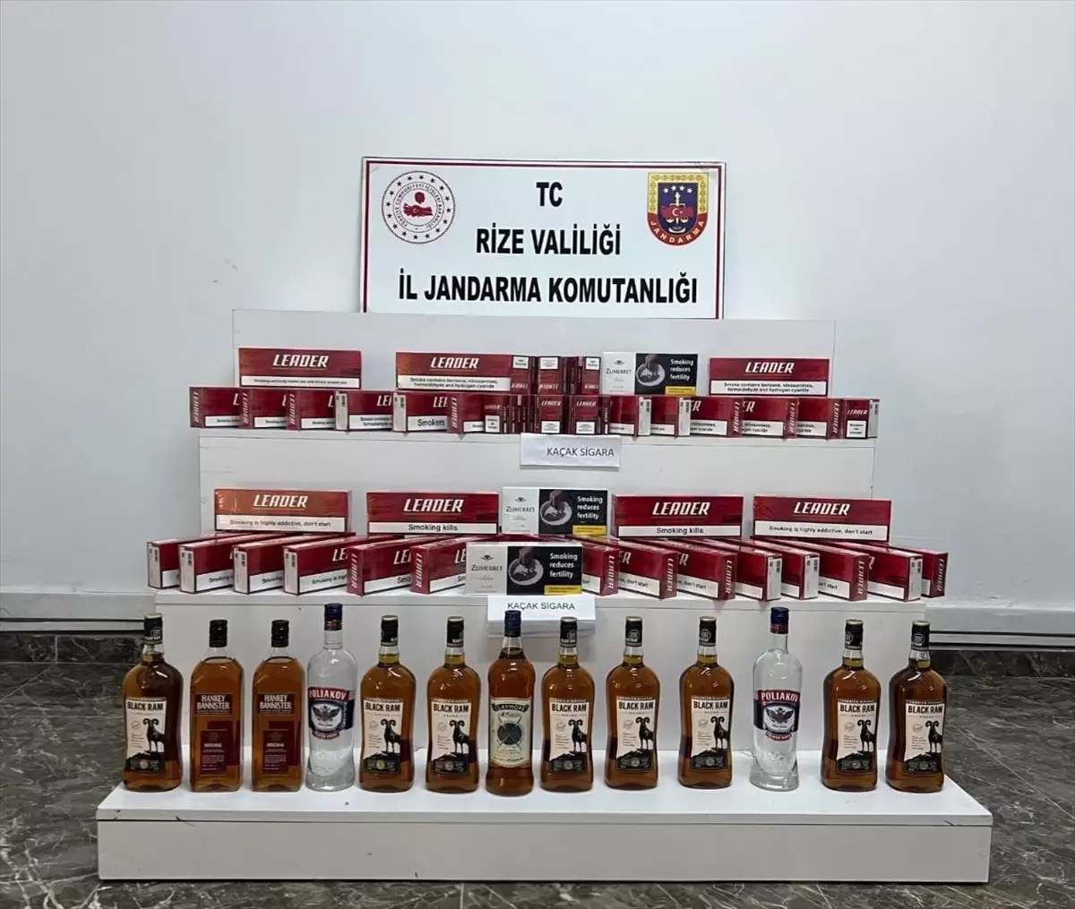 Rize'nin Fındıklı İlçesinde Kaçak Sigara ve Alkol Operasyonu