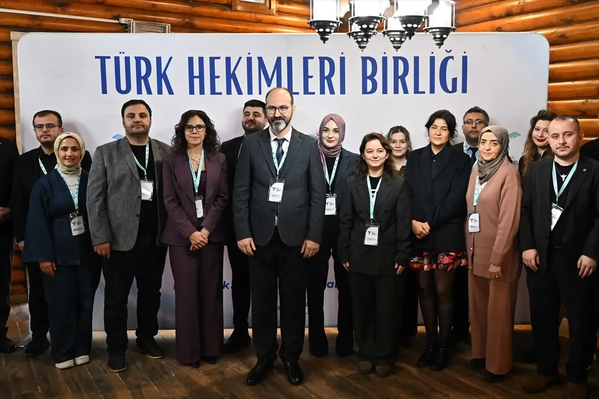 Türk Hekimleri Birliği İstanbul'da Görkemli Bir Lansman Gerçekleştirdi