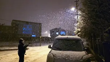 Tufanbeyli’de kar yağışı sonrası beyaz örtü