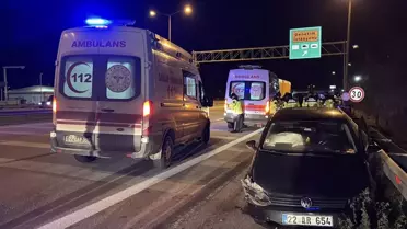 Kaza sonrası otobanda polis ekipleri