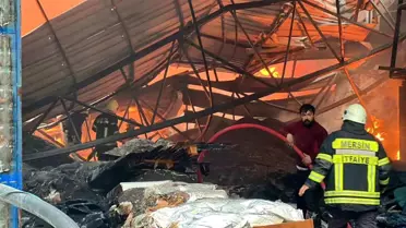 Yangın sonrası plastik depoda oluşan hasar