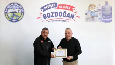 Bozdoğan Belediyesi ekiplerinin yangın söndürme çalışması