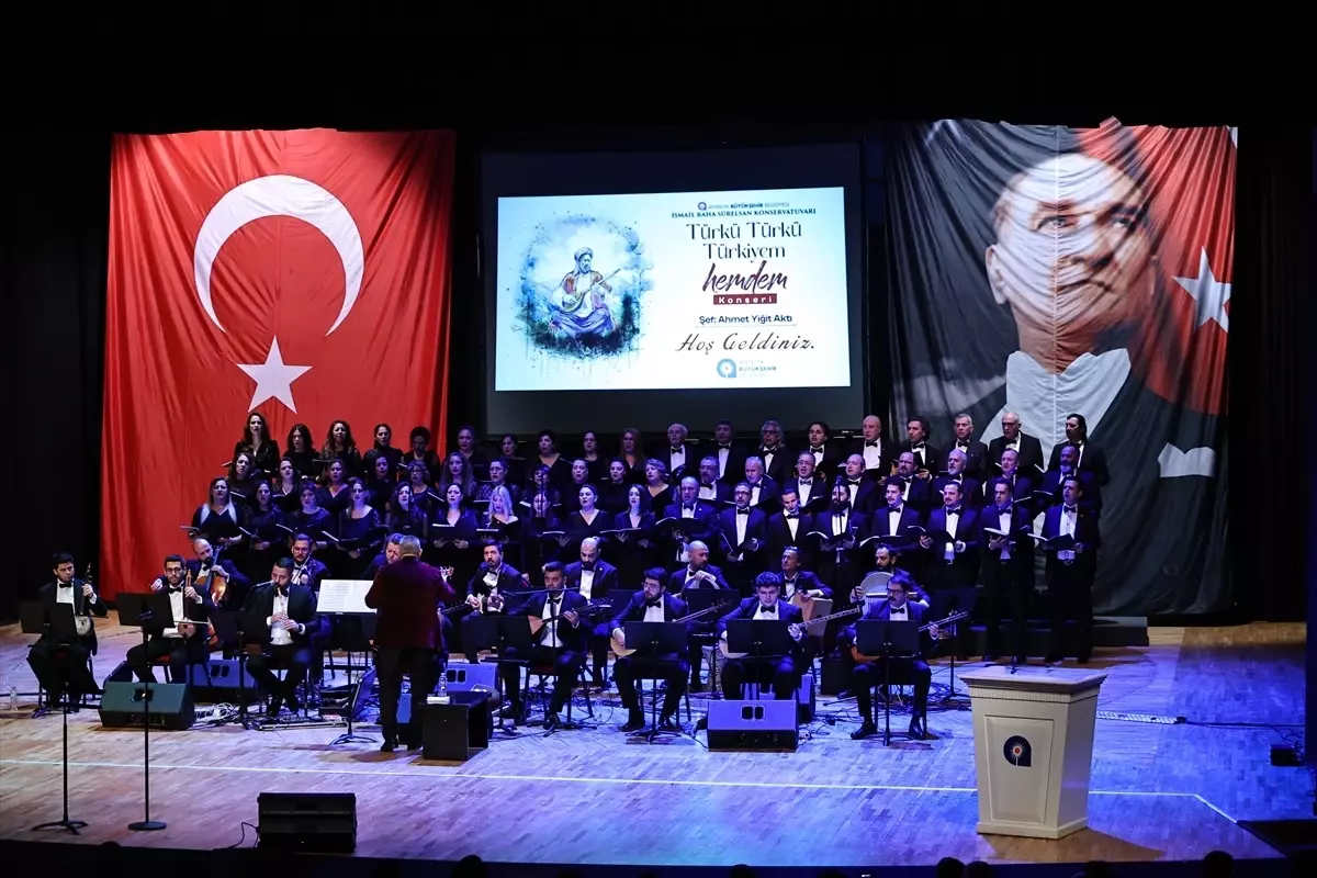 Antalya’da “Türkü Türkü Türkiyem Hemdem” Konseri Coşkuyla Gerçekleşti