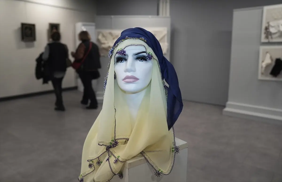 Kadınların Emeğiyle Hazırlanan Nallıhan İğne Oyası Sergisi Açıldı