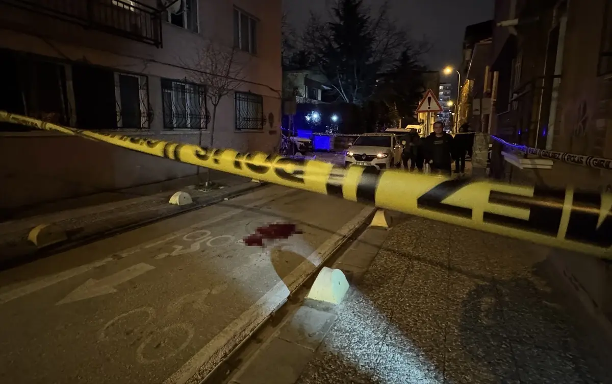 Eskişehir Tepebaşı'nda Bıçaklı Kavga: 1 Kişi Ağır Yaralı