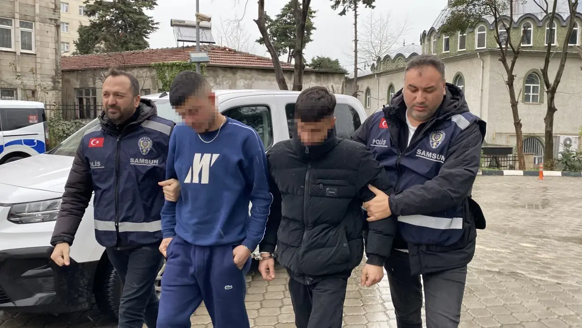 Samsun Canik'te Bıçaklı Kavga: İki Yaralı, Üç Kişi Gözaltında