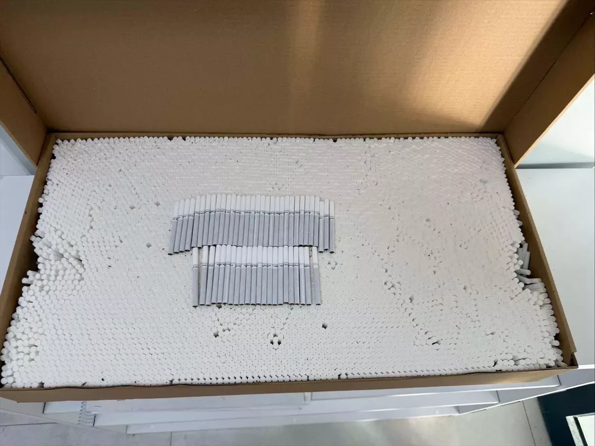 Bergama’da Kamyonla 5 Milyon Bandrolsüz Sigara Yakalandı