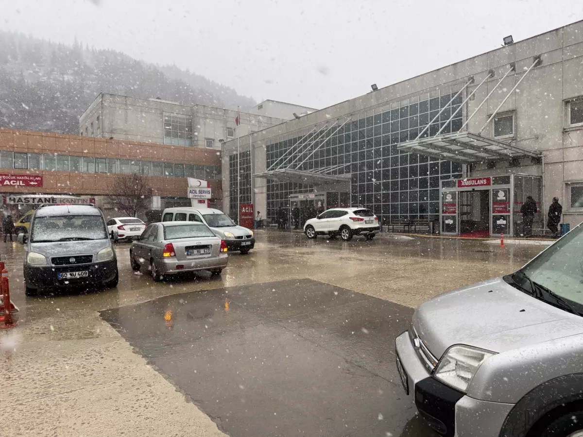 Tokat'ta Kahvehanede Silahlı Kavga: Bir Kişi Hayatını Kaybetti, Diğeri Yaralandı