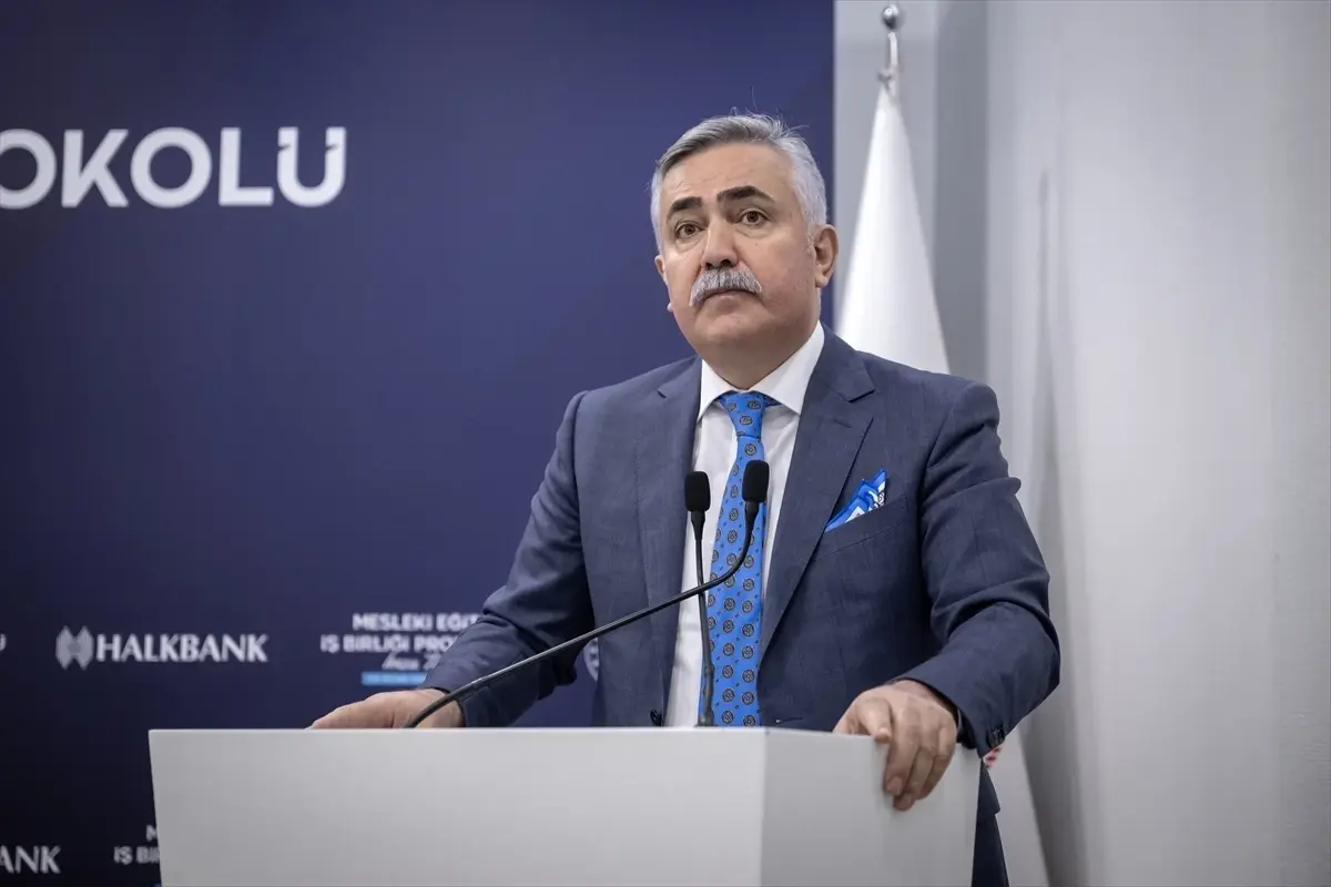 Teknik Eğitim ve Girişimcilik Destek Protokolü MEB ve Halkbank’ta İmzalandı