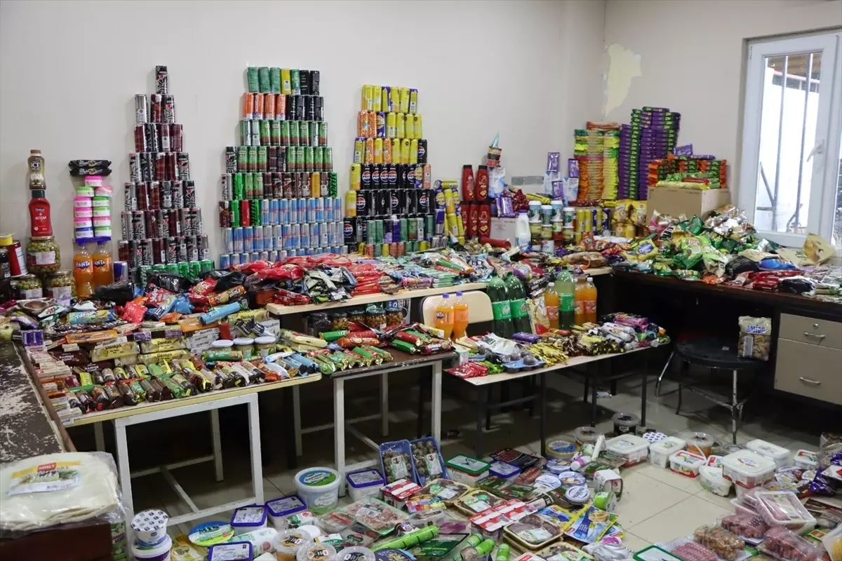 Şanlıurfa’da Zabıta, Son Kullanma Tarihi Geçmiş Gıdaları Topladı