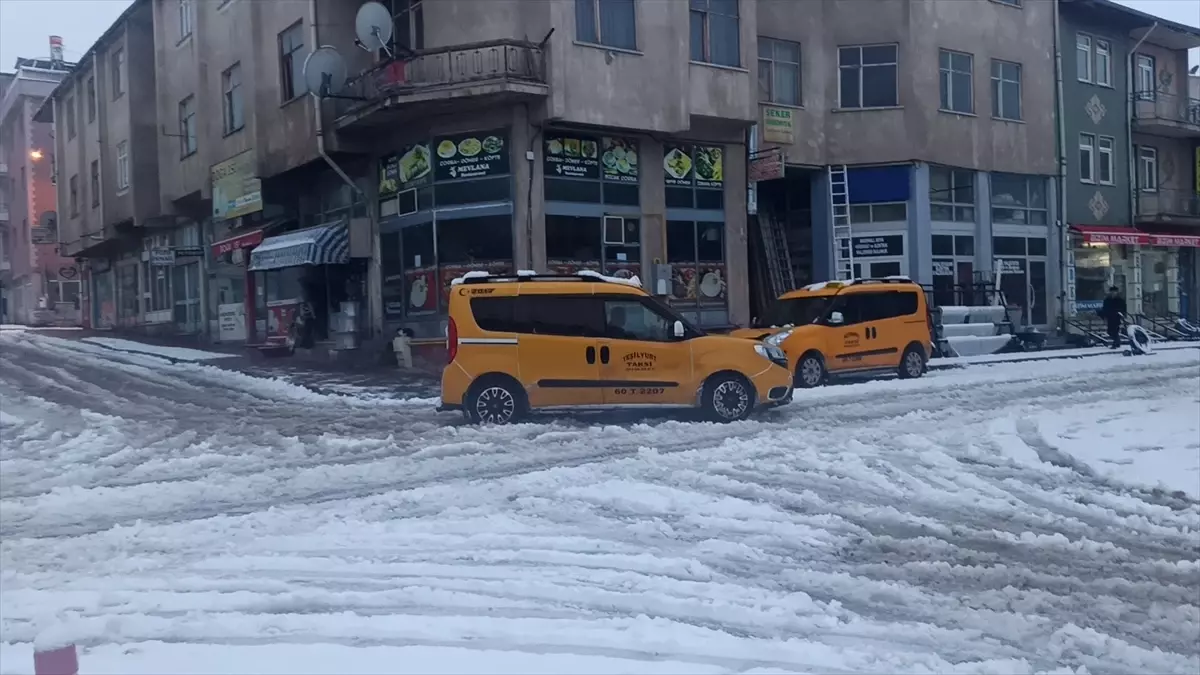 Tokat’ın Yeşilyurt, Başçiftlik ve Artova İlçelerinde Kar Kalınlığı 40 cm’ye Ulaştı