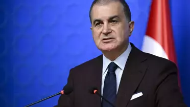 İran protestoları sırasında gösterilen kalabalık