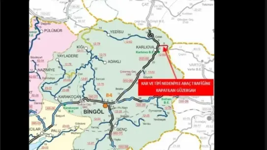 TIR trafiğine kapatılan Bingöl‑Muş yolunda kar birikintisi