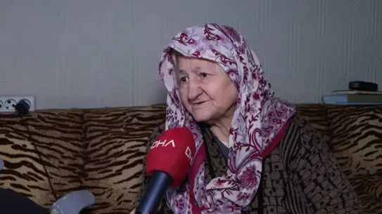 Hava Mutlu'nun evinin iç kısmı, onarım ihtiyacı gösteren bölümler