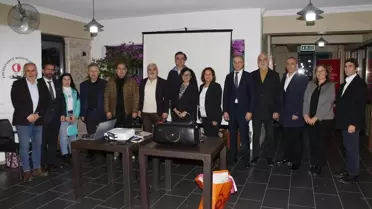 Etkinlikte konuşmacıların sunumu