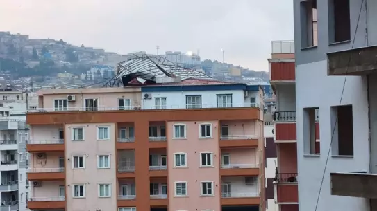 Uçan çatı fotoğrafı