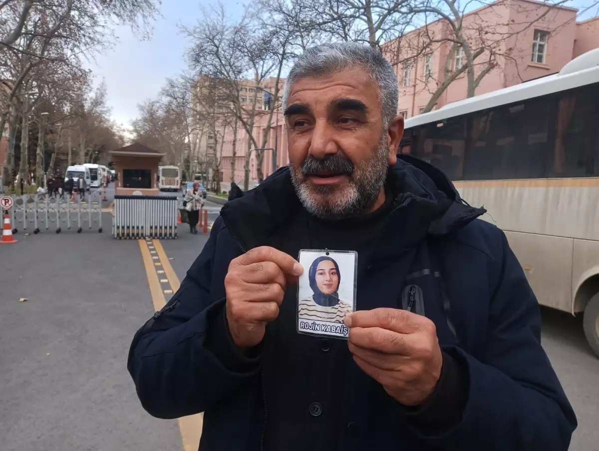 Aile, Adalet Bakanlığı'na Başvurarak Kızının Dosyasının Hızlanmasını Talep Ediyor