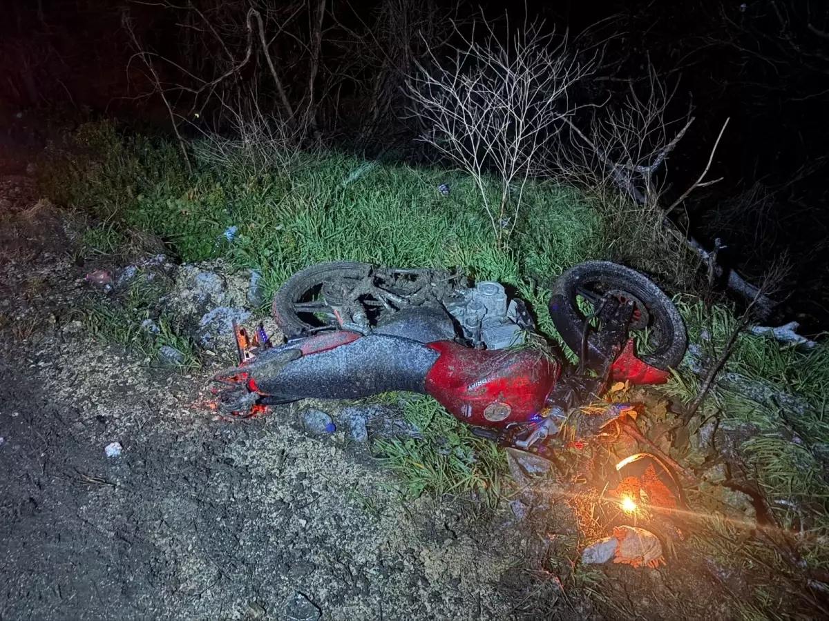 Orhangazi'de Motosiklet Devrildi, Sürücü Ağır Yaralandı