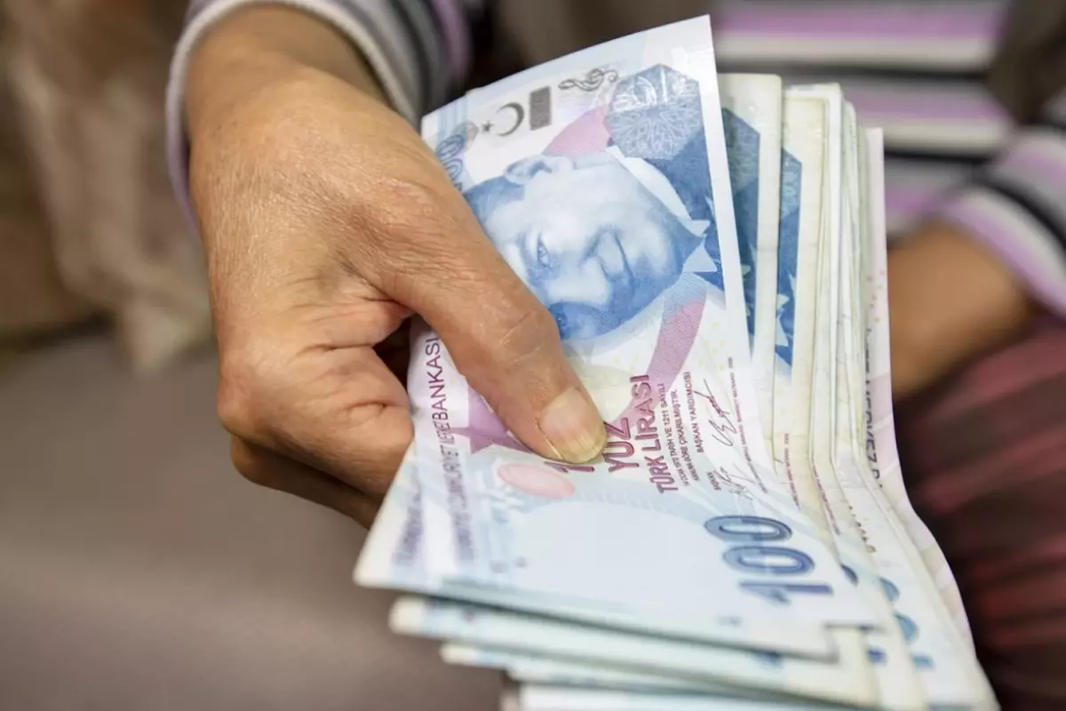 Emekli Bayram İkramiyesi İçin İki Önerilen Tutar ve Karar Süreci