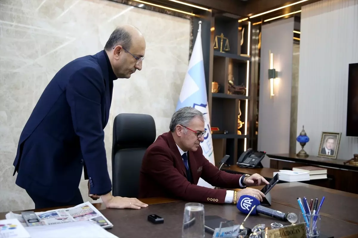 Hacılar Belediye Başkanı Özdoğan, AA'nın 2025 Fotoğraf Yarışmasına Katıldı