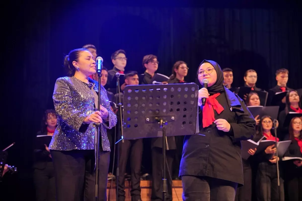 Isparta’da “Kim Var?” Sanat Oratoryosu İzleyicileri Büyüledi