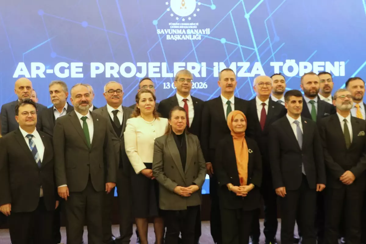 Savunma Sanayii Ar-Ge İşbirliği: 14 Proje İçin İmza Töreni Gerçekleşti