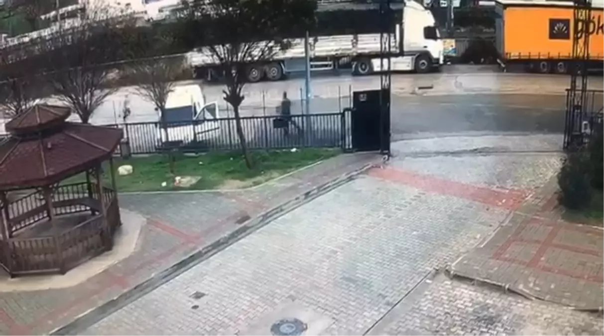 Adana’da Silahlı Saldırı: 17 Yaşındaki Muhammet Yeşil Hayatını Kaybetti