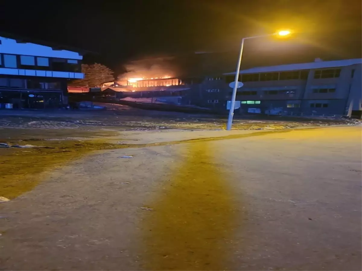 Uludağ Otelinde Çıkan Yangın 3 Kişinin Hayatını Alırken Soruşturma Başlatıldı