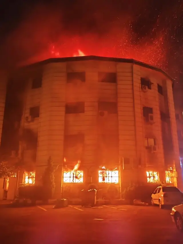 Gece yürüyüşü yapan protestocular