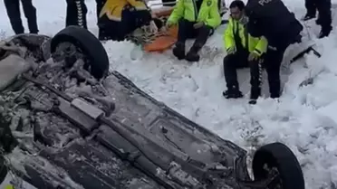 Şarampole devrilen polis aracının yakın çekim görüntüsü