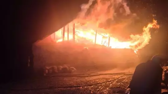 Yangın sonrası evin kül kalıntısı